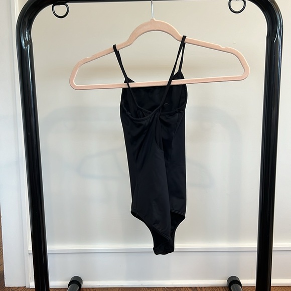 Tween Mirella open back leotard black size 12 child - Picture 2 of 5